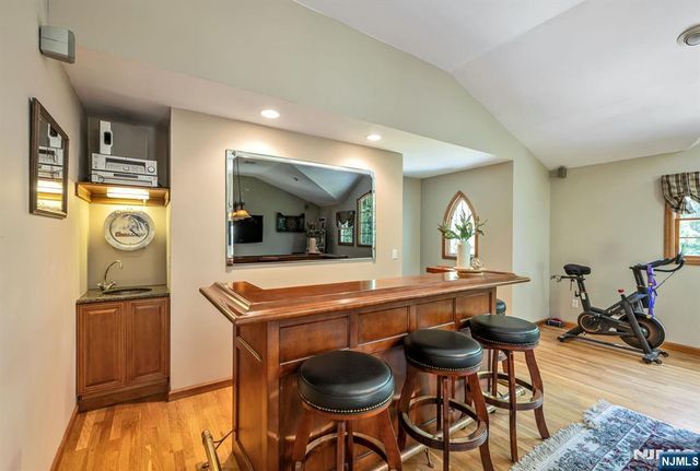 411 Snyder Road, Wyckoff, NJ 07481