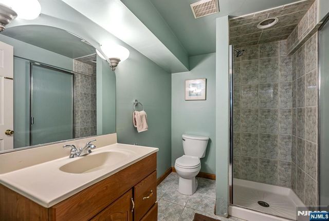 411 Snyder Road, Wyckoff, NJ 07481