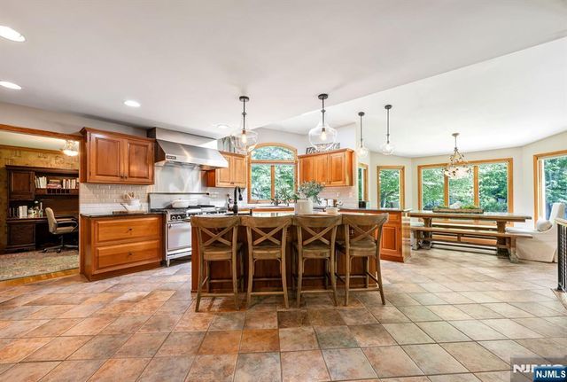 411 Snyder Road, Wyckoff, NJ 07481