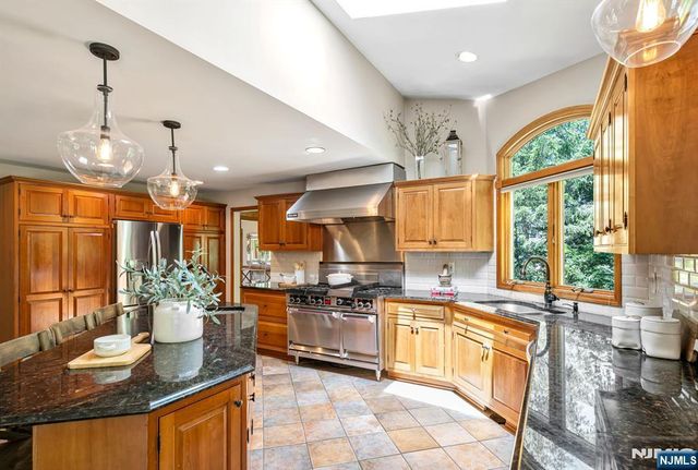 411 Snyder Road, Wyckoff, NJ 07481