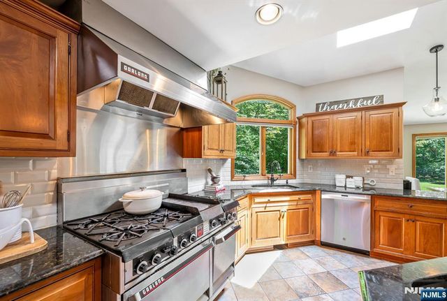 411 Snyder Road, Wyckoff, NJ 07481