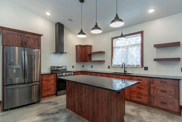 363 Pine Acres Trail NW, Backus, MN 56435