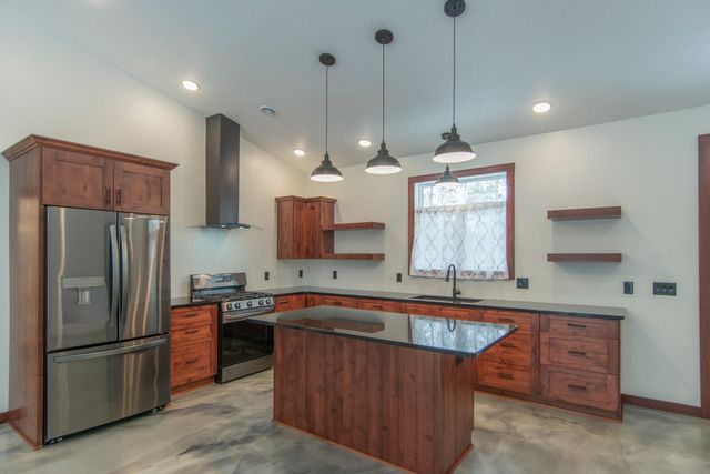 363 Pine Acres Trail NW, Backus, MN 56435