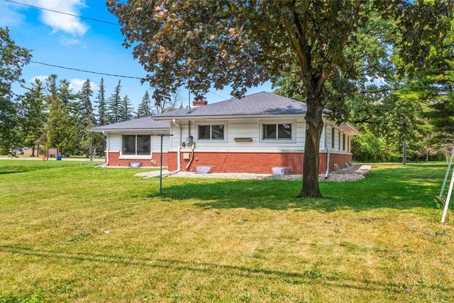 244 E PULASKI STREET, Pulaski, WI 54162