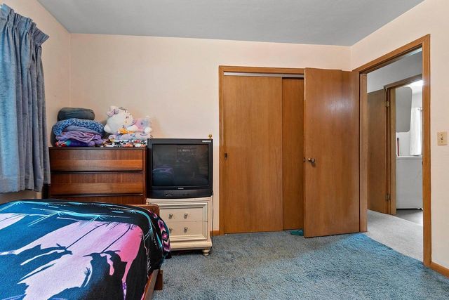 244 E PULASKI STREET, Pulaski, WI 54162