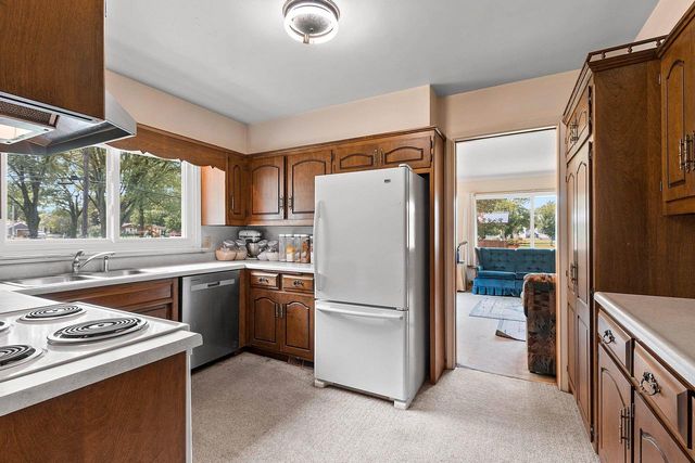 244 E PULASKI STREET, Pulaski, WI 54162