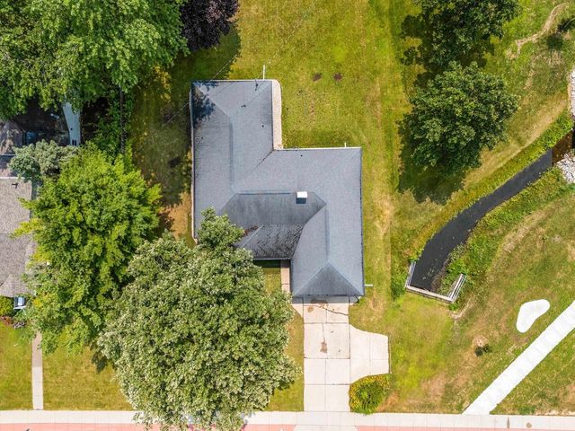 244 E PULASKI STREET, Pulaski, WI 54162