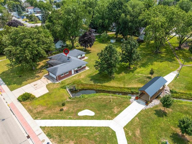 244 E PULASKI STREET, Pulaski, WI 54162