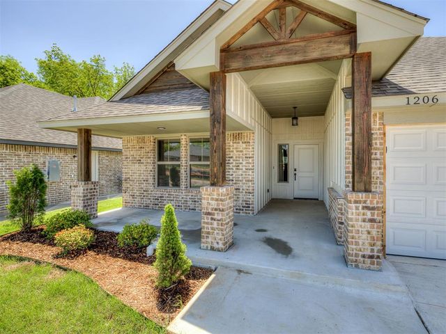 1206 Wisteria Way, Noble, OK 73068