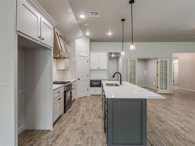 1206 Wisteria Way, Noble, OK 73068