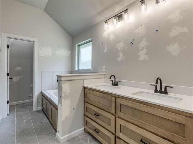 1206 Wisteria Way, Noble, OK 73068