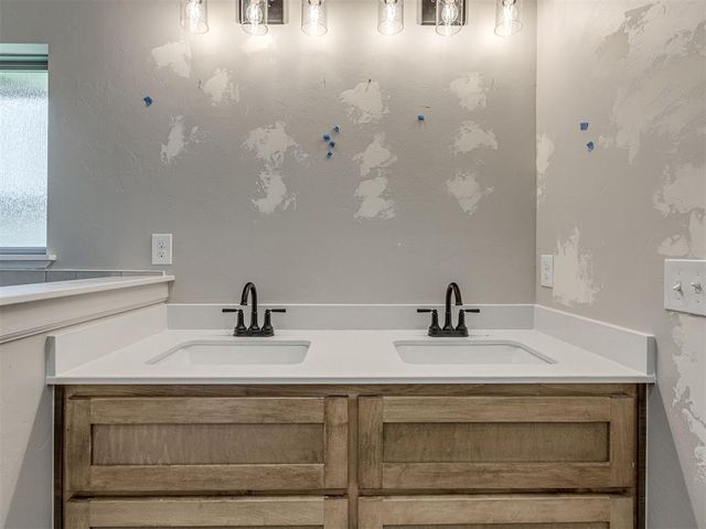 1206 Wisteria Way, Noble, OK 73068