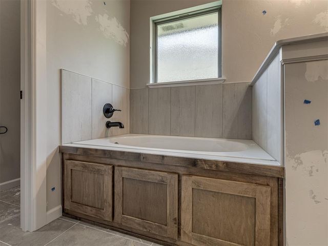 1206 Wisteria Way, Noble, OK 73068