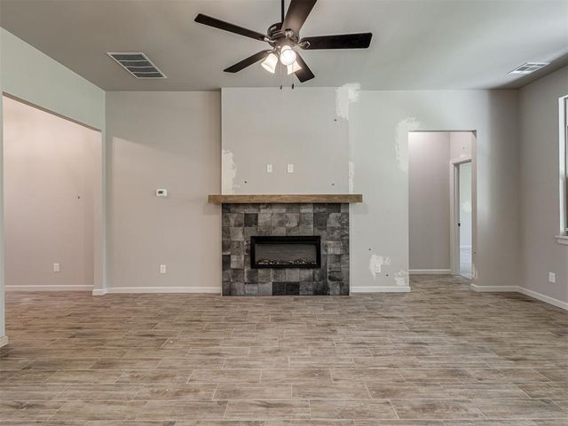 1206 Wisteria Way, Noble, OK 73068