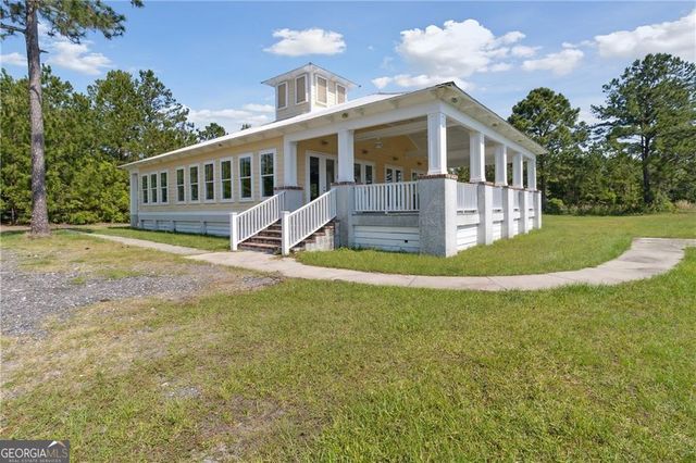 1058 Cottage Way, Darien, GA 31305