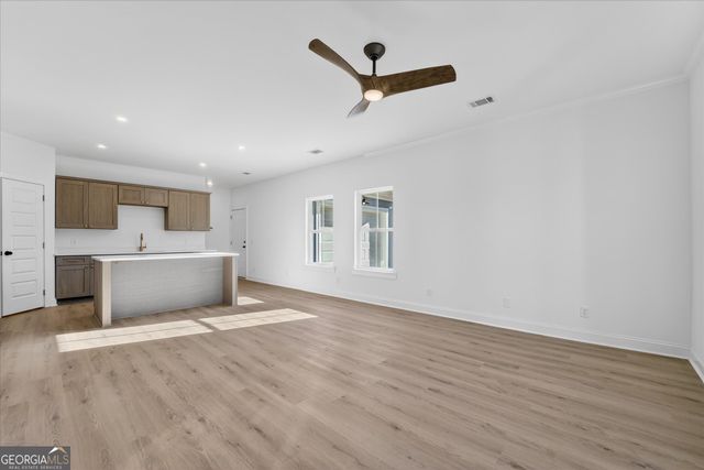 1058 Cottage Way, Darien, GA 31305