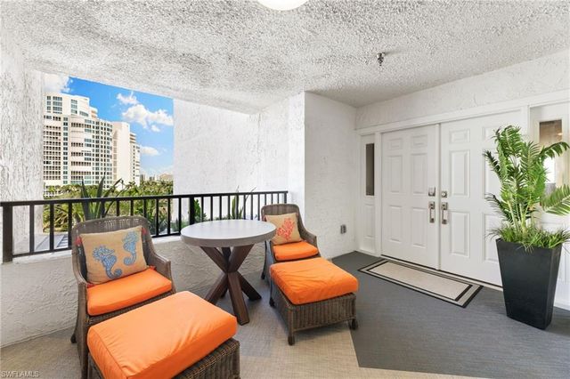 4031 Gulf Shore BLVD N 7D, Naples, FL 34103