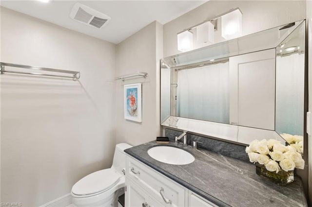 4031 Gulf Shore BLVD N 7D, Naples, FL 34103