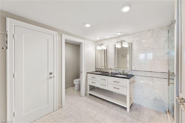 4031 Gulf Shore BLVD N 7D, Naples, FL 34103