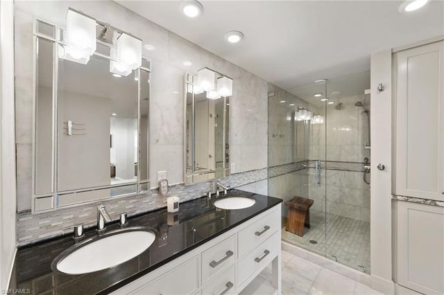 4031 Gulf Shore BLVD N 7D, Naples, FL 34103