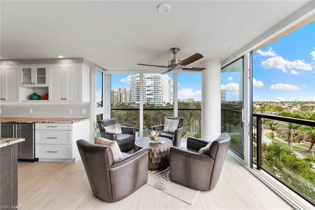 4031 Gulf Shore BLVD N 7D, Naples, FL 34103