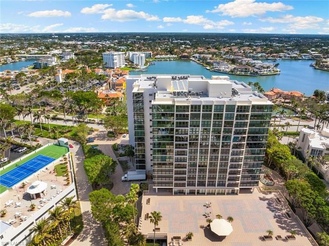 4031 Gulf Shore BLVD N 7D, Naples, FL 34103