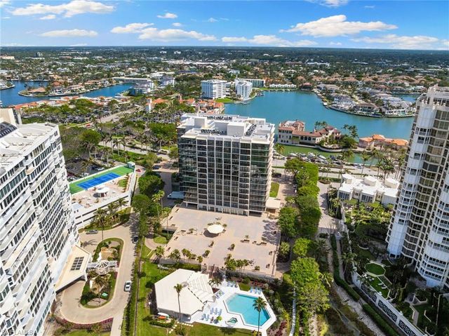 4031 Gulf Shore BLVD N 7D, Naples, FL 34103