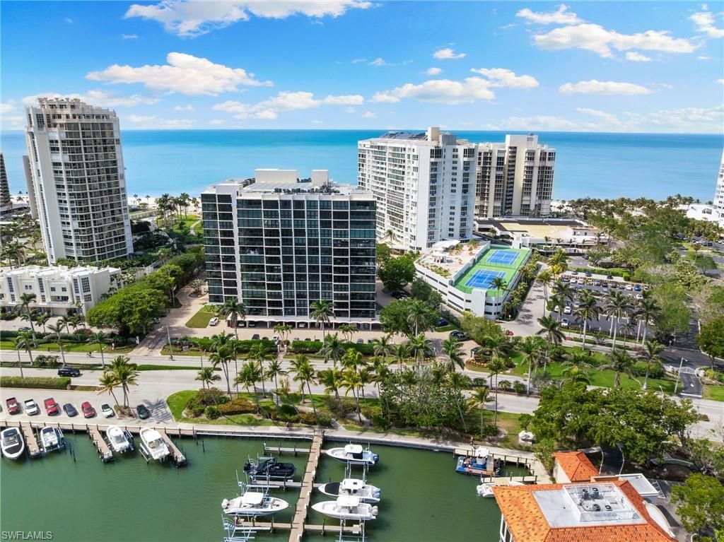 4031 Gulf Shore BLVD N 7D, Naples, FL 34103