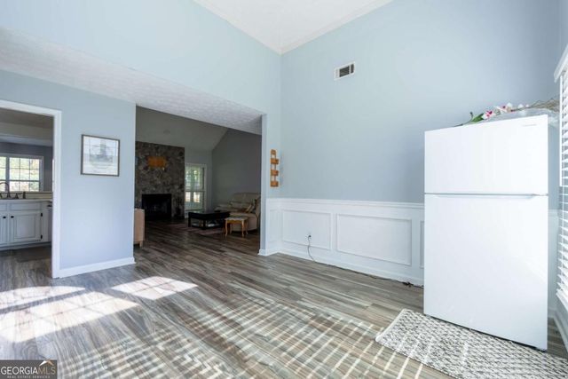 727 Eight Point Court, Suwanee, GA 30024