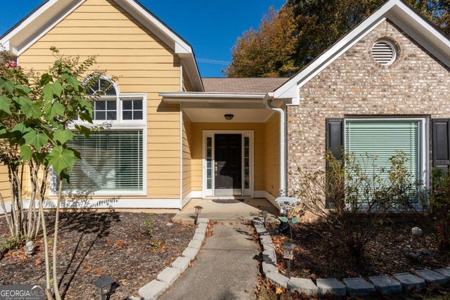 727 Eight Point Court, Suwanee, GA 30024