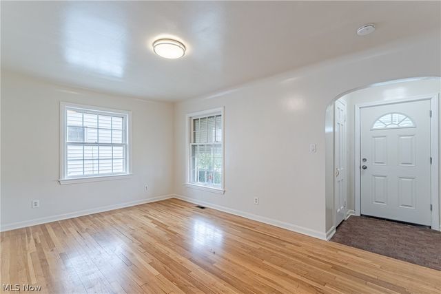 10800 Vernon Avenue, Garfield Heights, OH 44125