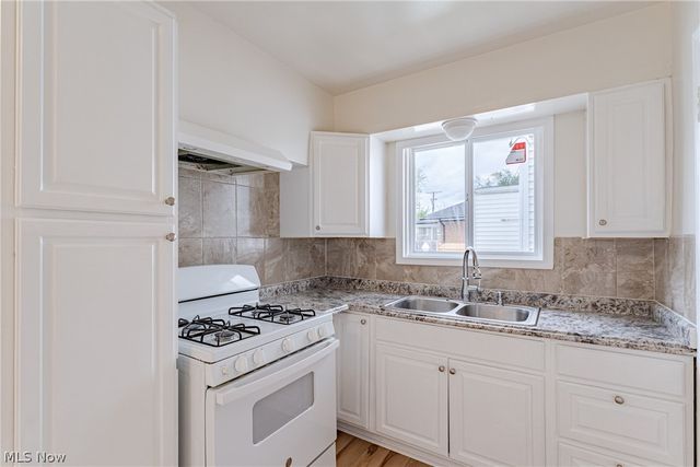 10800 Vernon Avenue, Garfield Heights, OH 44125