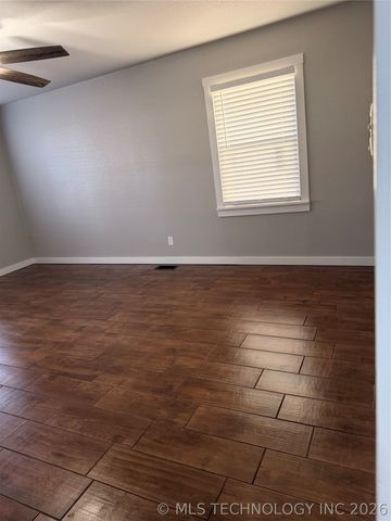 2516 Dakota Avenue, Muskogee, OK 74403