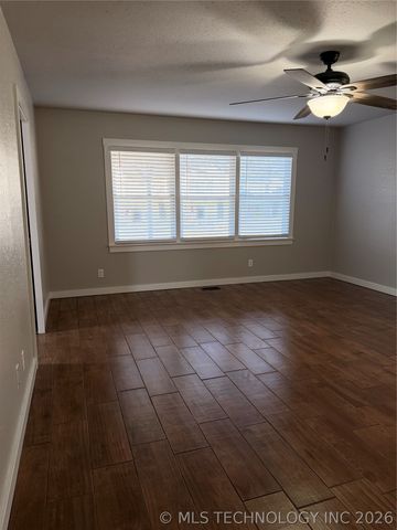 2516 Dakota Avenue, Muskogee, OK 74403