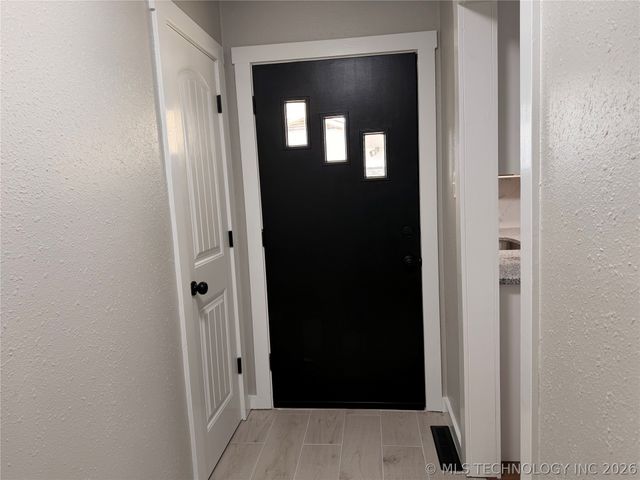 2516 Dakota Avenue, Muskogee, OK 74403