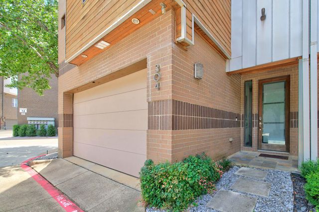 381 E Greenbriar Lane 304, Dallas, TX 75203
