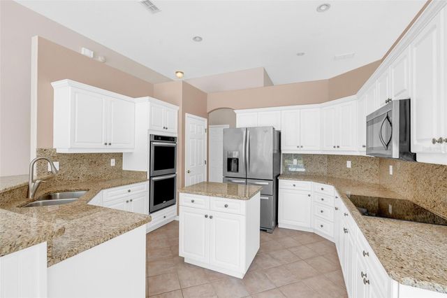 3865 WINDING LAKE CIRCLE, Orlando, FL 32835