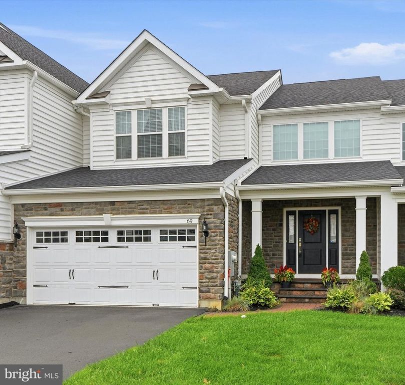 69 LAVENDER DR, YARDLEY, PA 19067 — exterior
