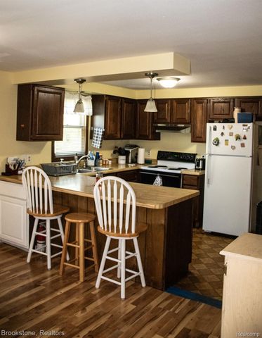 5022 Belsay Road, Grand Blanc, MI 48439