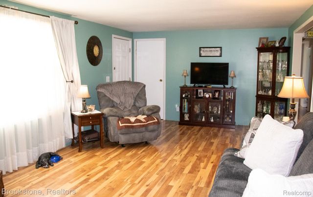 5022 Belsay Road, Grand Blanc, MI 48439