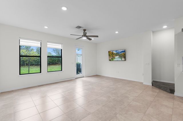 8612 Escue Street, Wellington, FL 33467