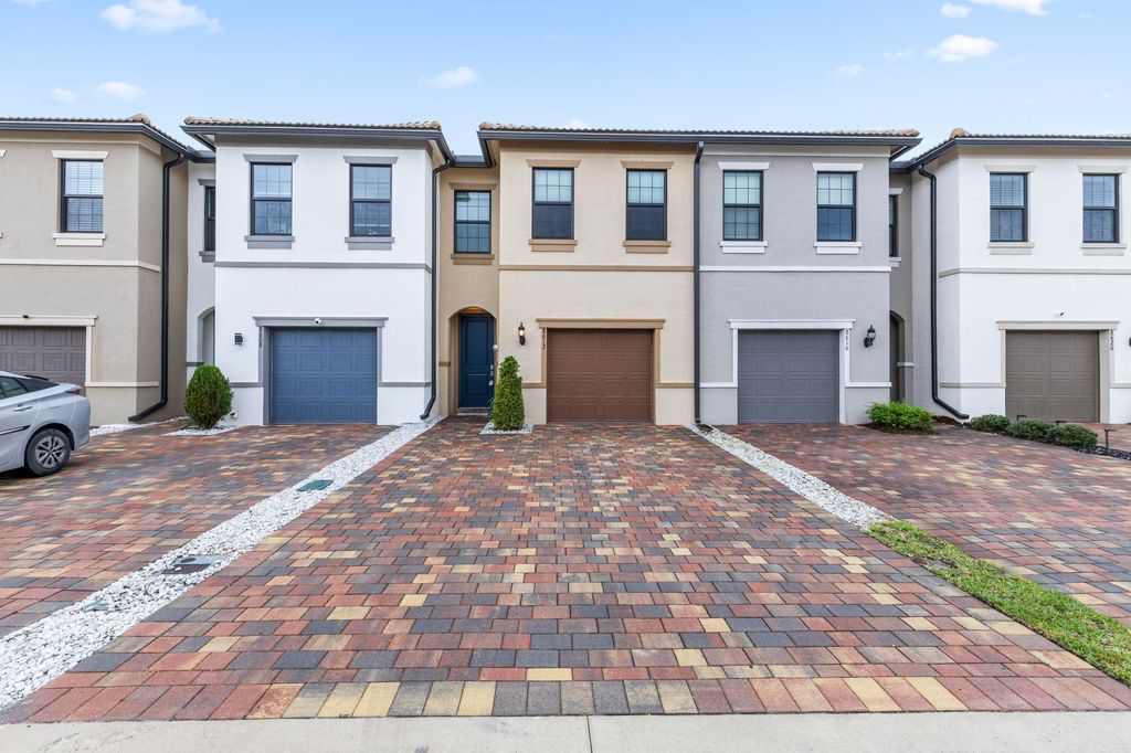 8612 Escue Street, Wellington, FL 33467