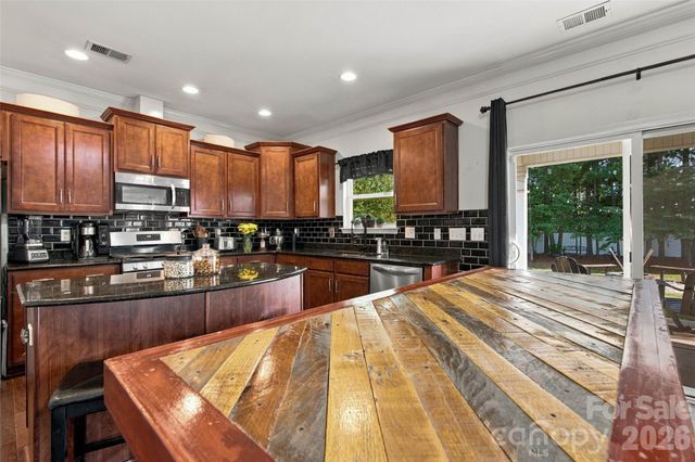 7337 Adirondack Drive, Denver, NC 28037