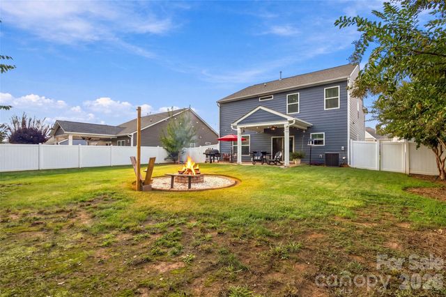 7337 Adirondack Drive, Denver, NC 28037