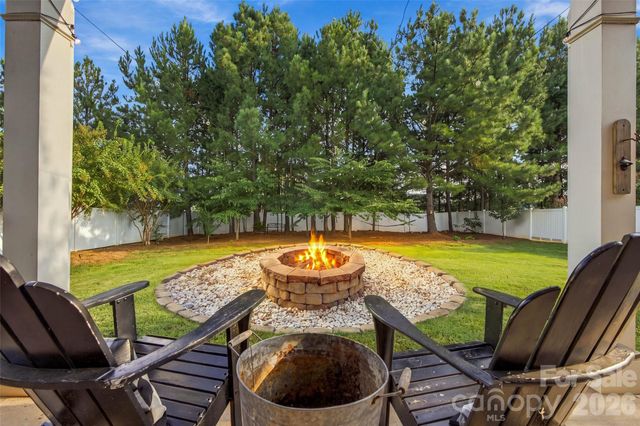 7337 Adirondack Drive, Denver, NC 28037