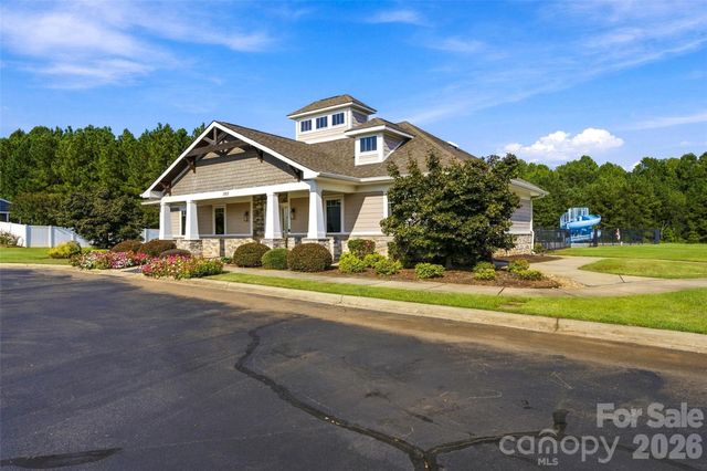 7337 Adirondack Drive, Denver, NC 28037