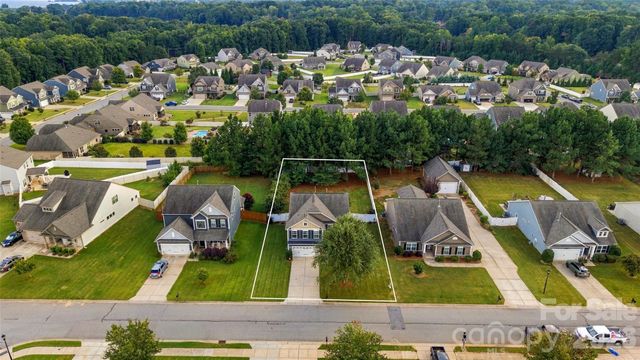 7337 Adirondack Drive, Denver, NC 28037