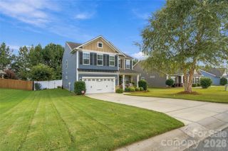 7337 Adirondack Drive, Denver, NC 28037