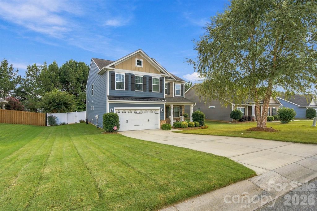 7337 Adirondack Drive, Denver, NC 28037