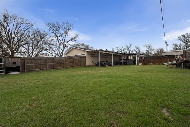 842 Vz County Road 4414, Canton, TX 75103